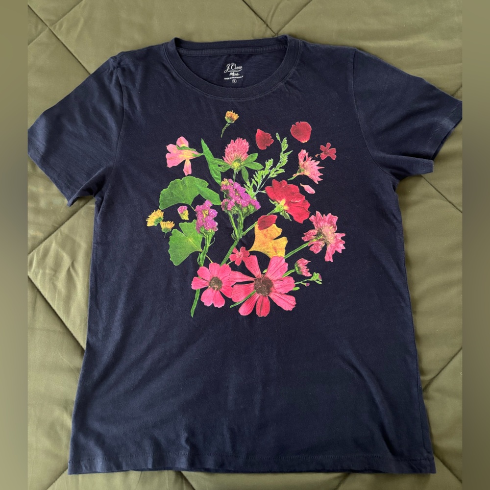 J.Crew women’s short sleeve T-shirt size small